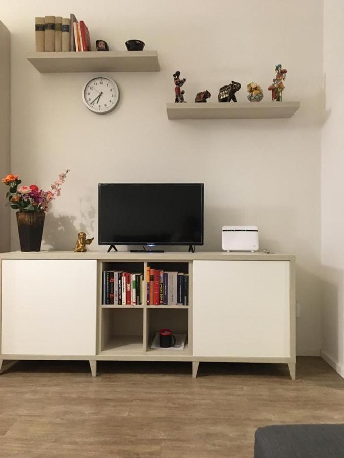 Home Pilastri Apartament Florens Exteriör bild